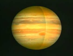 Spinning Jupiter Hubble Space Telescope Composite, Take 2 (Video, 1.7 MB)